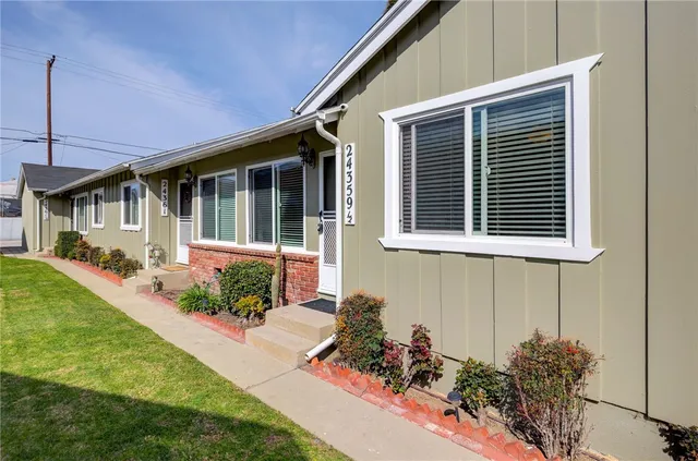 $2,450 | 24359 1/2 Pennsylvania Avenue, Lomita, CA 90717