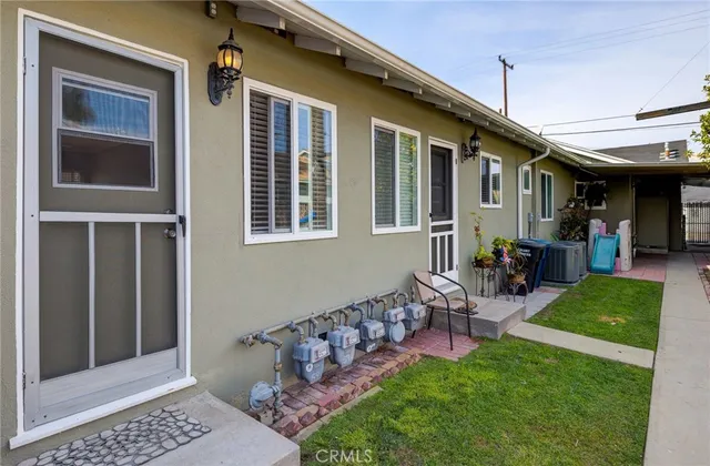 $2,450 | 24359 1/2 Pennsylvania Avenue, Lomita, CA 90717