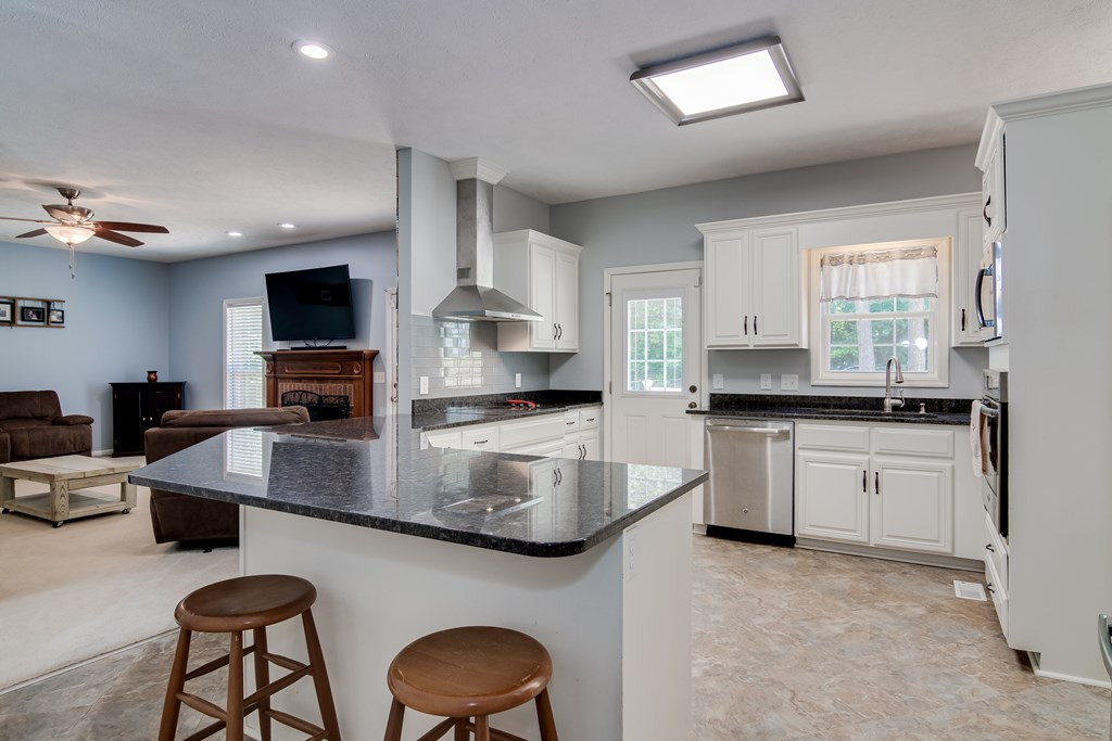 311 Deer Springs Road Clarks Hill, SC 29821 - Photo 9 of 31 Gallery Image 9