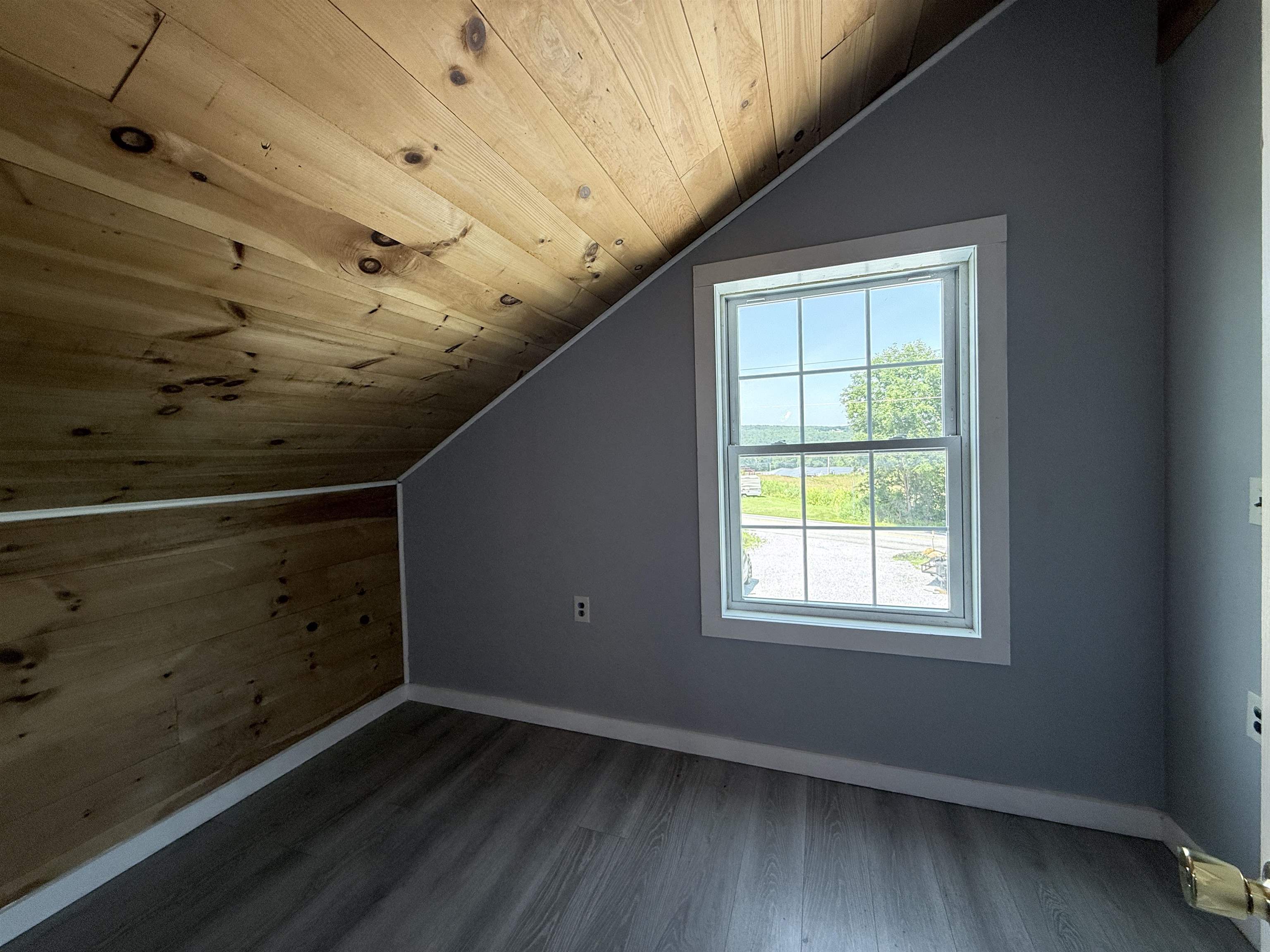 4056 Middle Road Clarendon, VT 05759 - Photo 38 of 40