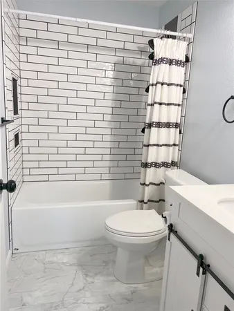 $2,000 | 1948 FM 1163 Road, Unit A, El Campo, TX 77437