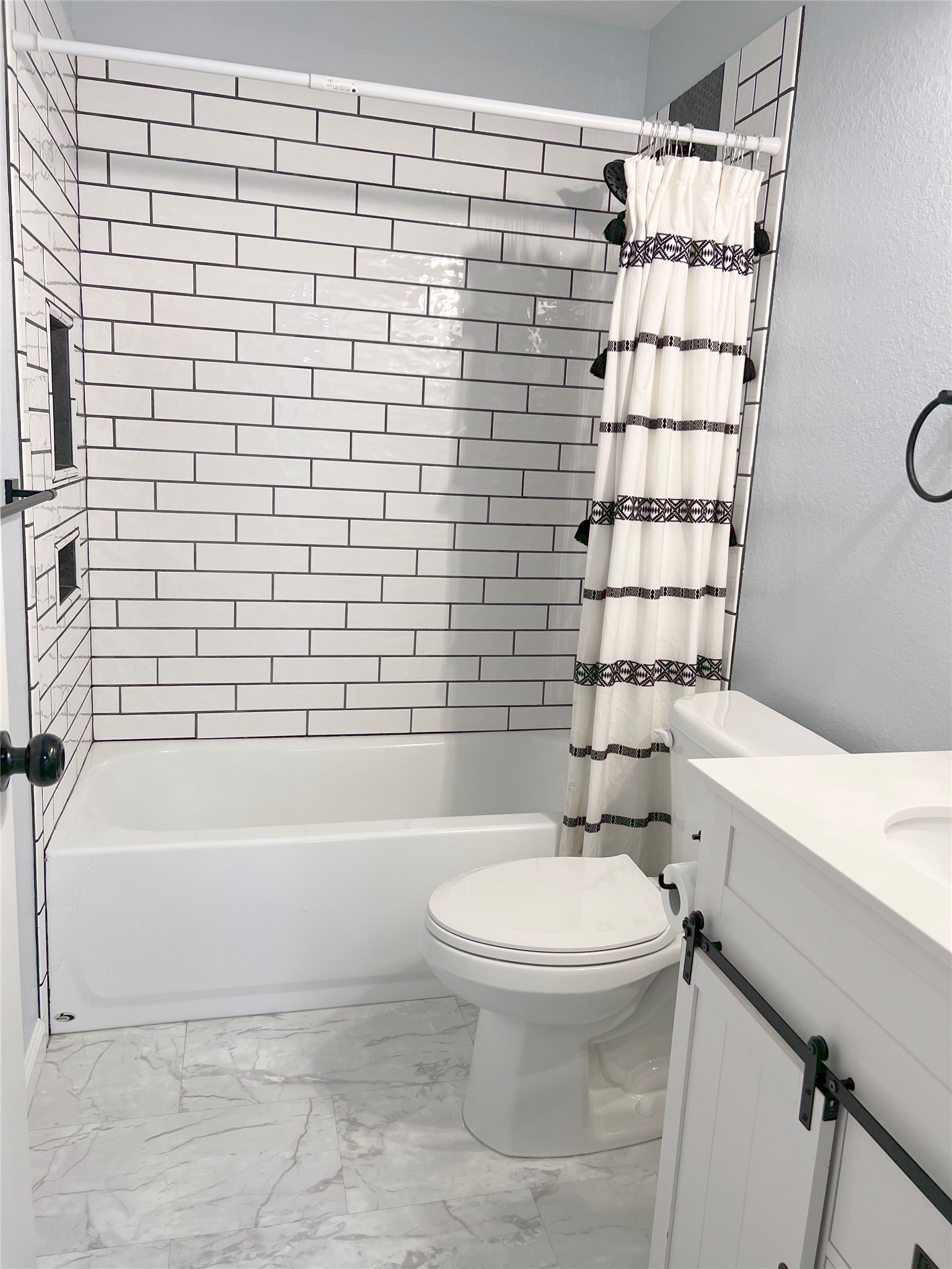 1948 FM 1163 Road, Unit A El Campo, TX 77437 - Photo 17 of 26