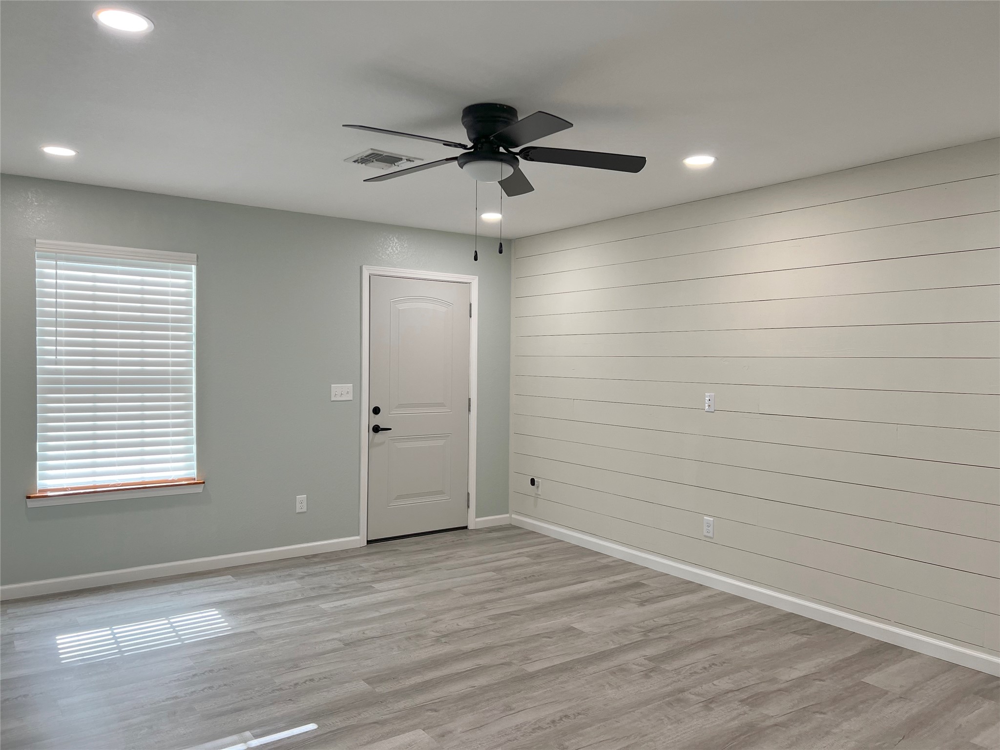 1948 FM 1163 Road, Unit A El Campo, TX 77437 - Photo 7 of 26