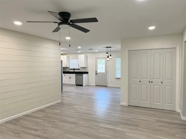 $2,000 | 1948 FM 1163 Road, Unit A, El Campo, TX 77437