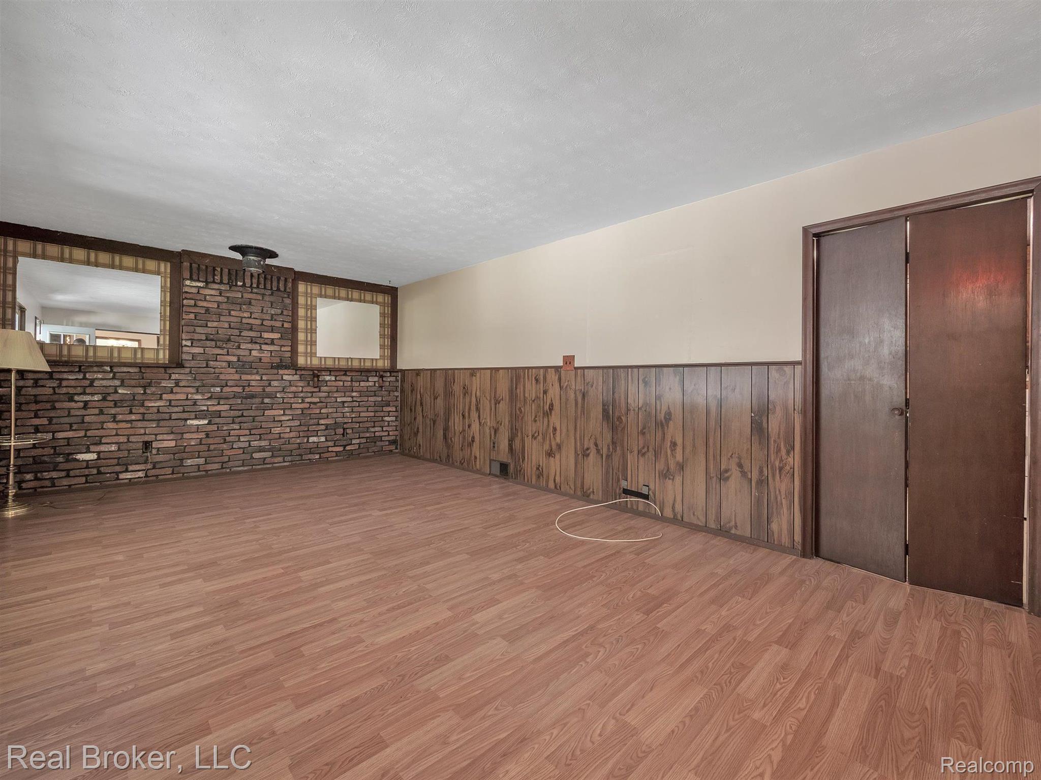 42955 Bemis Road Belleville, MI 48111 - Photo 15 of 66 16