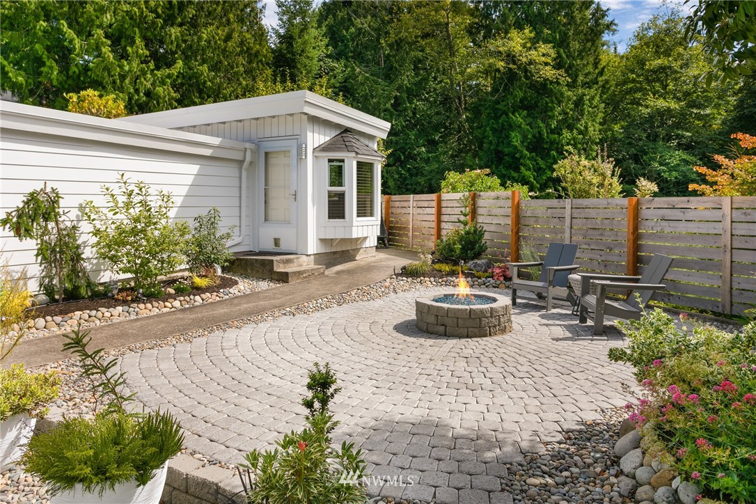 4535 Southwest Director Street Seattle, WA 98136 - Photo 20 of 25 Gallery Image 20