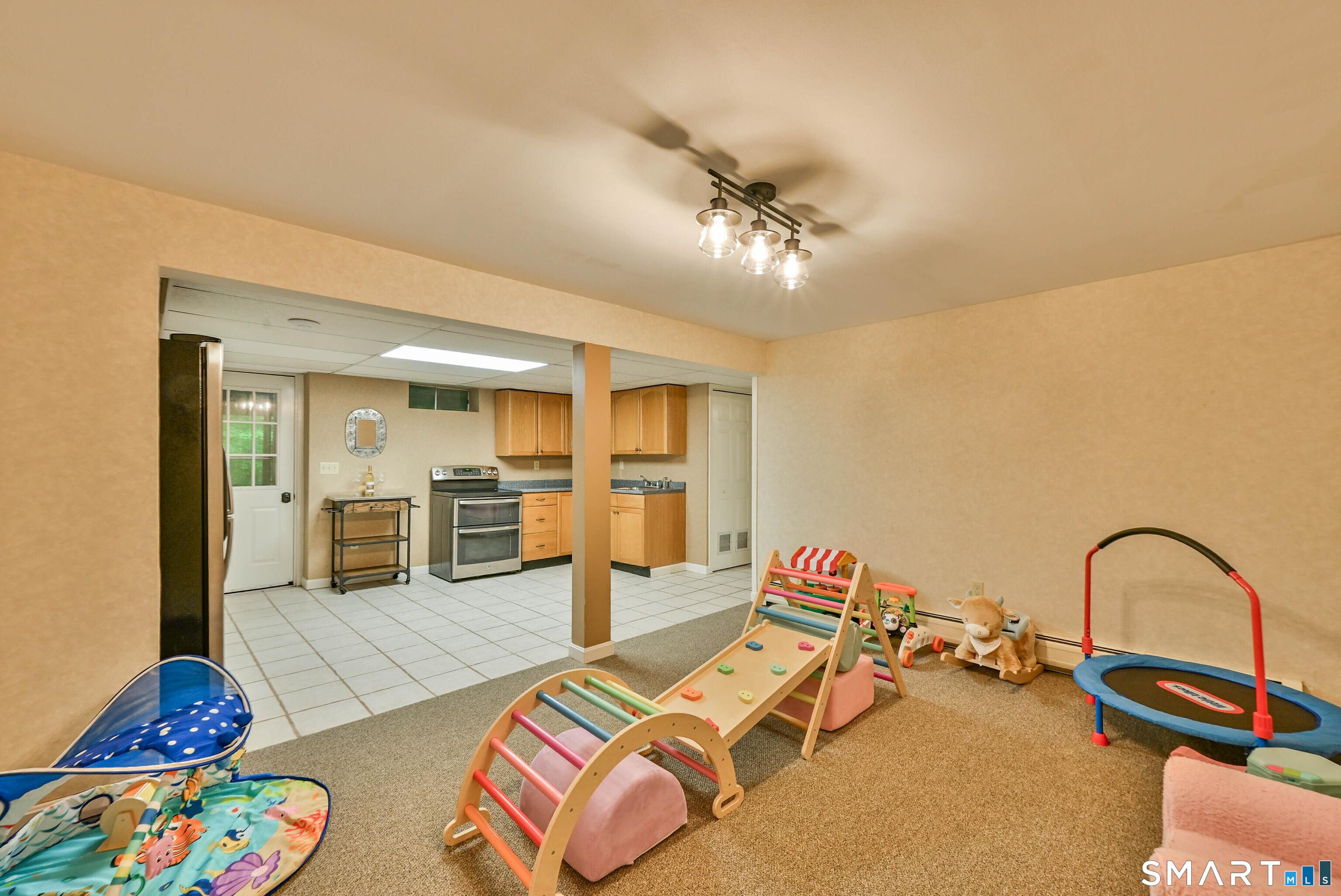 309 O'Leary Road Thompson, CT 06277 - Photo 38 of 40 a bedroom with furniture and a ceiling fan