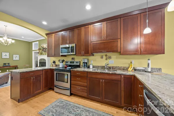 $749,000 | 40 Mountain Shadows Drive, Leicester, NC 28748