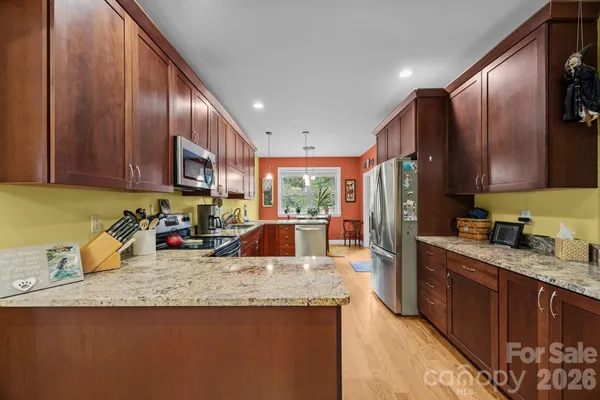 $749,000 | 40 Mountain Shadows Drive, Leicester, NC 28748