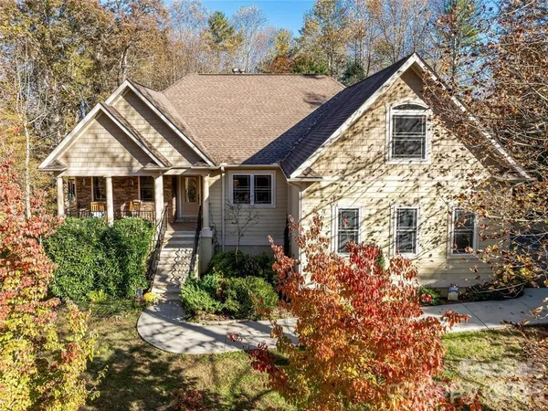 $749,000 | 40 Mountain Shadows Drive, Leicester, NC 28748