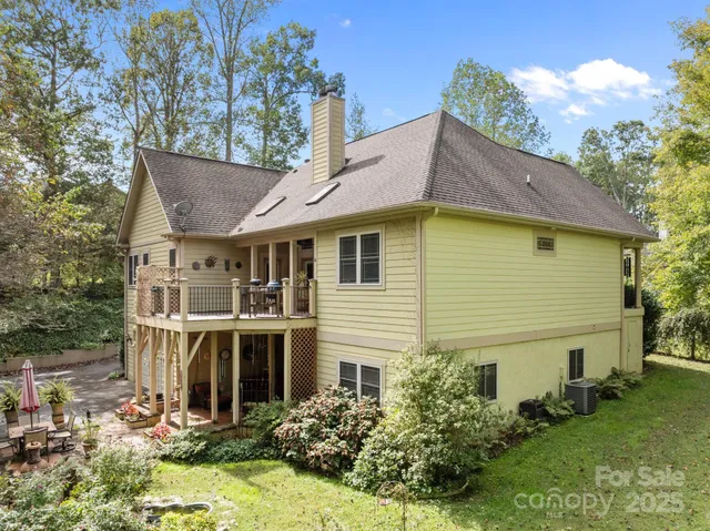 $750,000 | 40 Mountain Shadows Drive, Leicester, NC 28748
