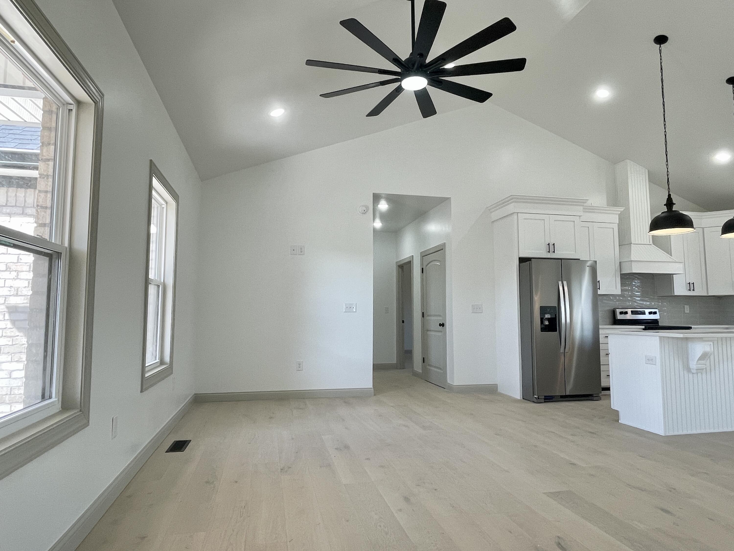 2320 Campground Road Somerset, KY 42503 - Photo 8 of 18 20231031202608209145000000-o