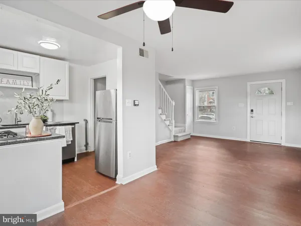 $2,950 | 2236 Arlington Terrace, Alexandria, VA 22303