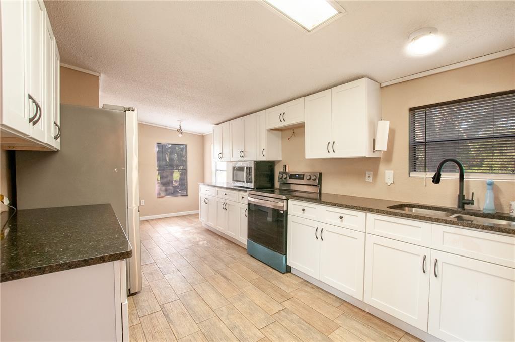 415 Bronco Road Zolfo Springs, FL 33890 - Photo 7 of 23 Gallery Image 7