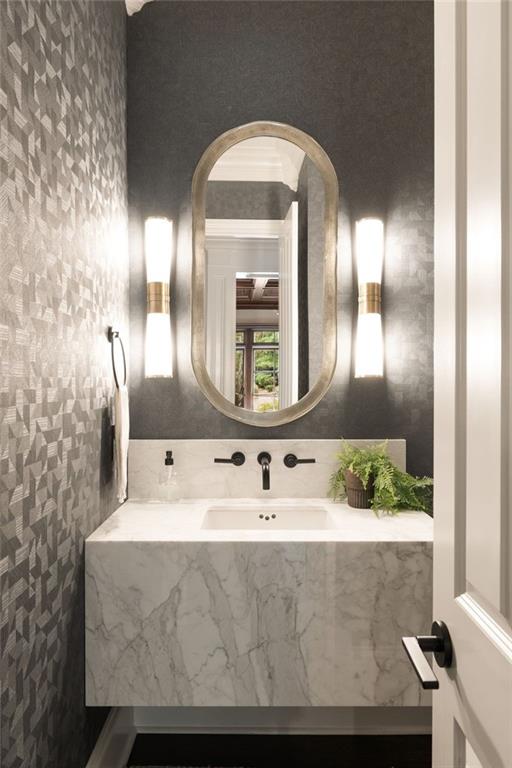 11015 Stroup Road Roswell, GA 30075 - Photo 32 of 113 a bathroom with a sink and a mirror