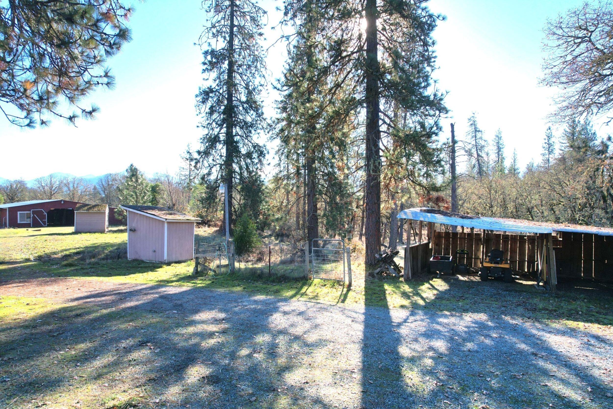 13375 Water Gap Road Williams, OR 97544 - Photo 51 of 54 outbuildings