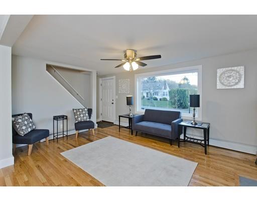 2 Stratford Road Holyoke, MA 01040 - Photo 8 of 40