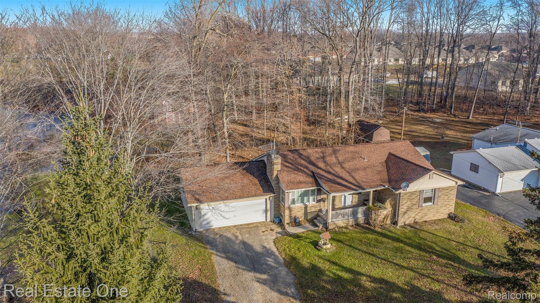 29595 Hickey Road New Baltimore, MI 48051 - Photo 29 of 31 DJI_0930.jpg