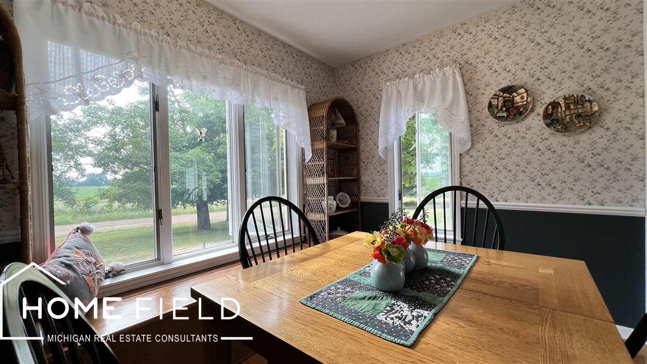 1650 South Smith Road Owosso, MI 48867 - Photo 11 of 58 50082105-10.JPG