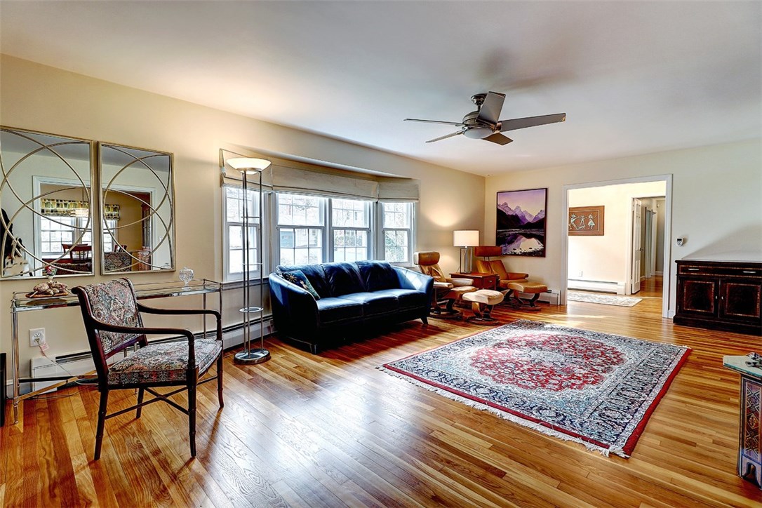 4 Briarfield Road Barrington, RI 02806 - Photo 3 of 28