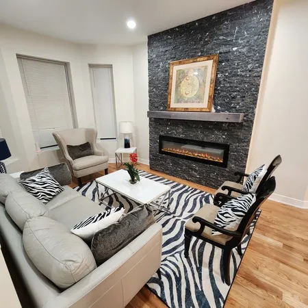 $629,900 | 6350 South Champlain Avenue, Chicago, IL 60637