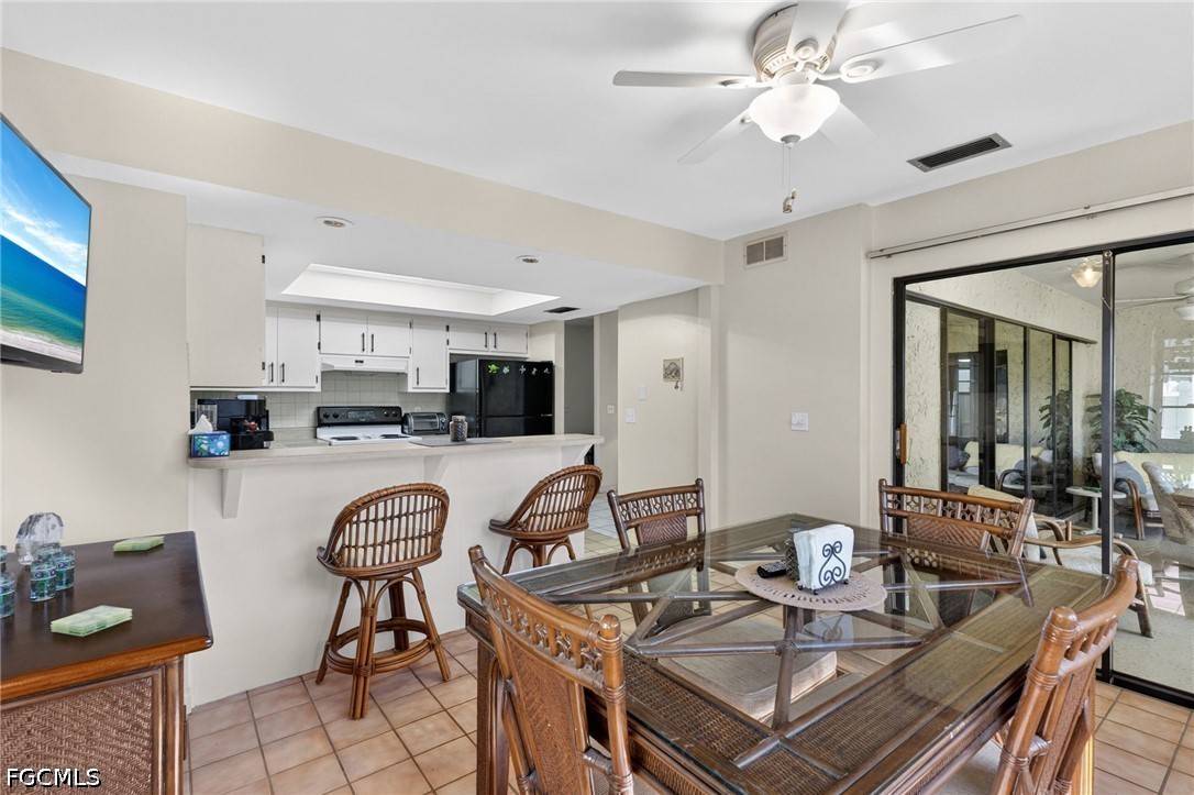 2132 Southwest 14th Place Cape Coral, FL 33991 - Photo 18 of 35