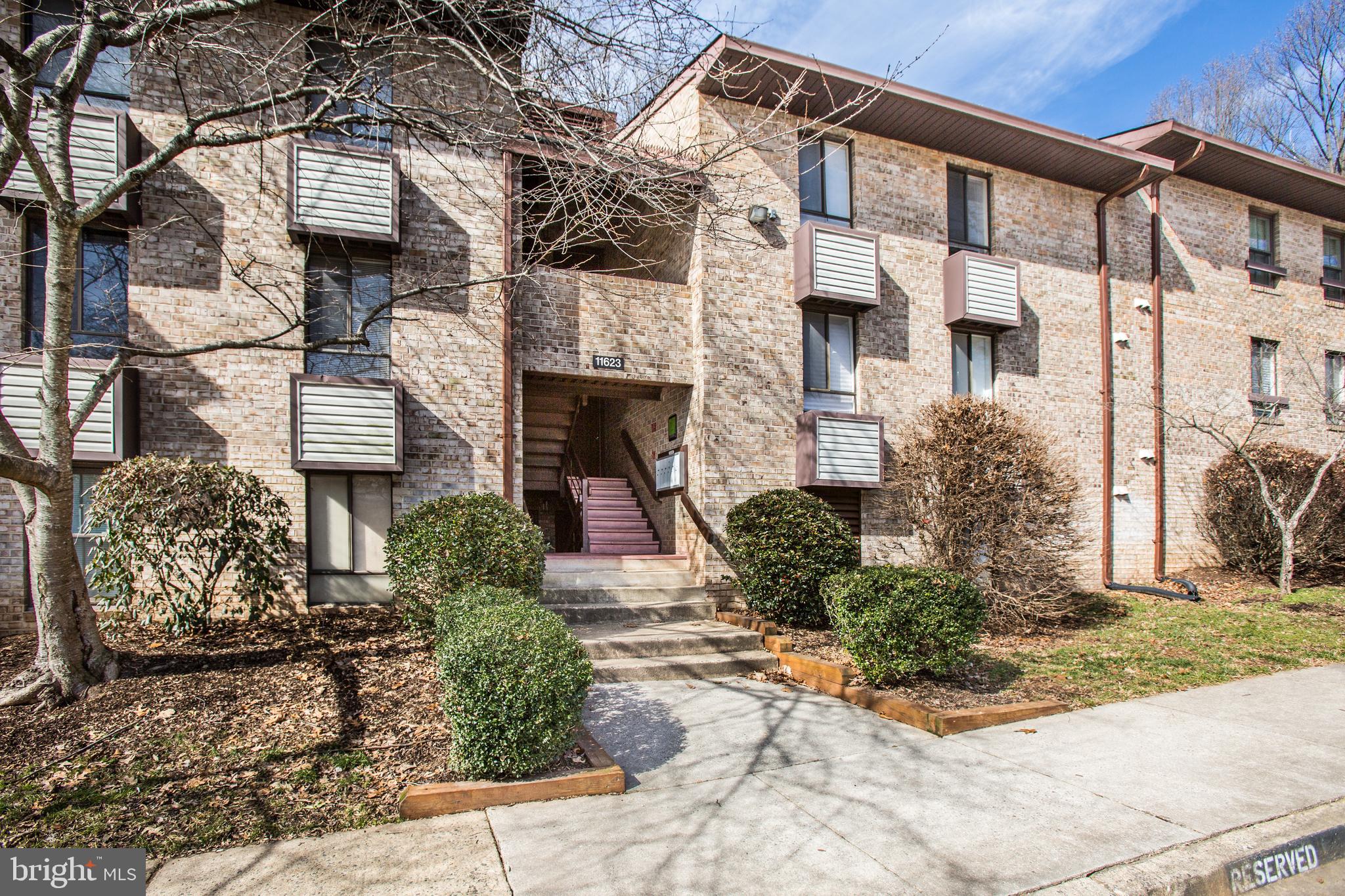 11623 Stoneview Square, Unit 11C Reston, VA 20191 - Photo 1 of 28 Building front