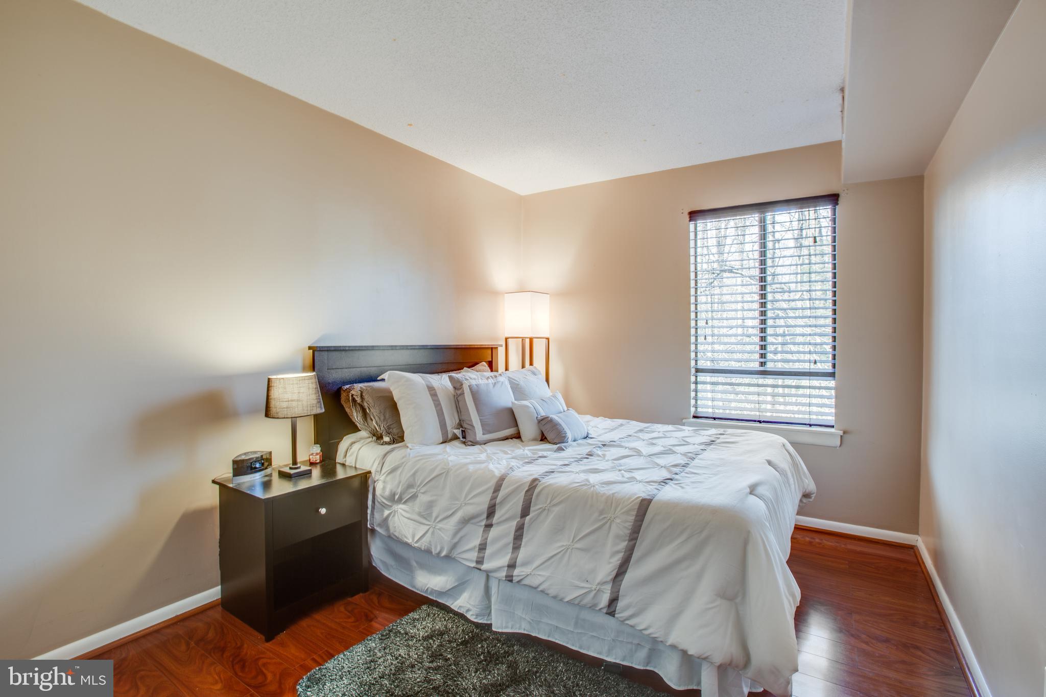 11623 Stoneview Square, Unit 11C Reston, VA 20191 - Photo 16 of 28 Large 2nd bedroom