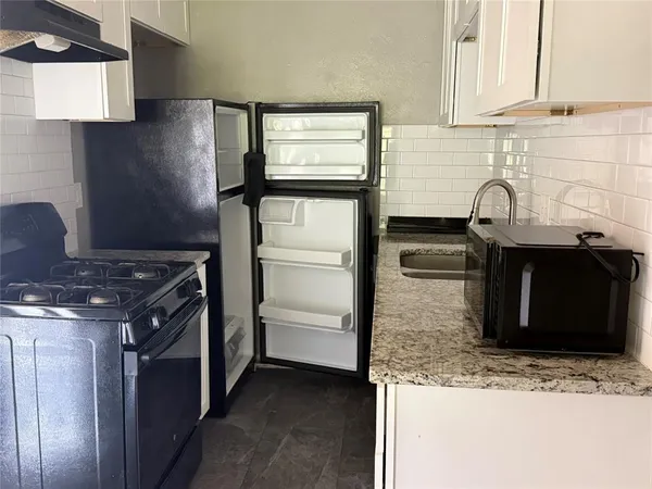 $129,900 | 6012 Westridge Lane, Unit 610, Fort Worth, TX 76116