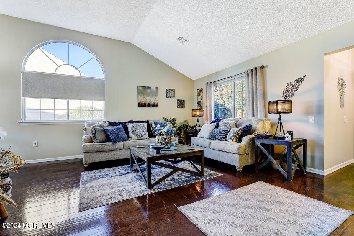 838 B Vail Road, Unit B Monroe Township, NJ 08831 - Photo 14 of 30 838BVailRd_18