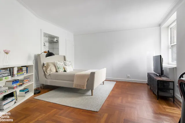 $249,000 | 585 West 214th Street, Unit 1A | Inwood