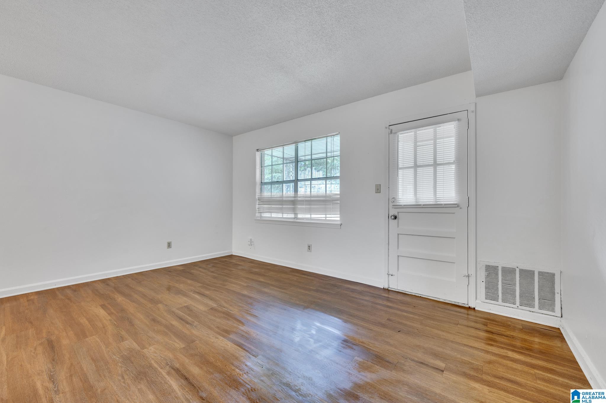 2286 Chapel Hill Road Birmingham, AL 35216 - Photo 9 of 20