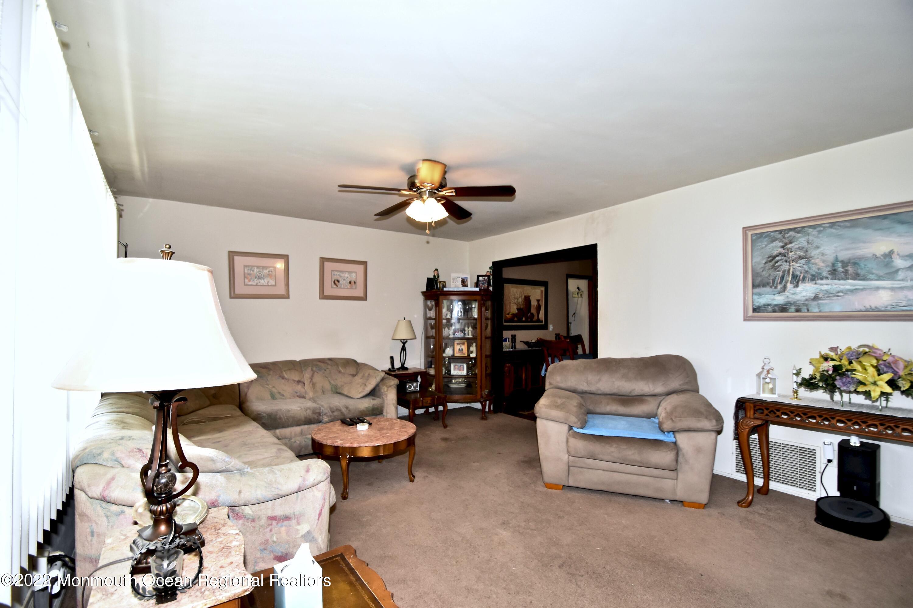 715 Hardean Road Brick, NJ 08724 - Photo 5 of 24 DSC_0119