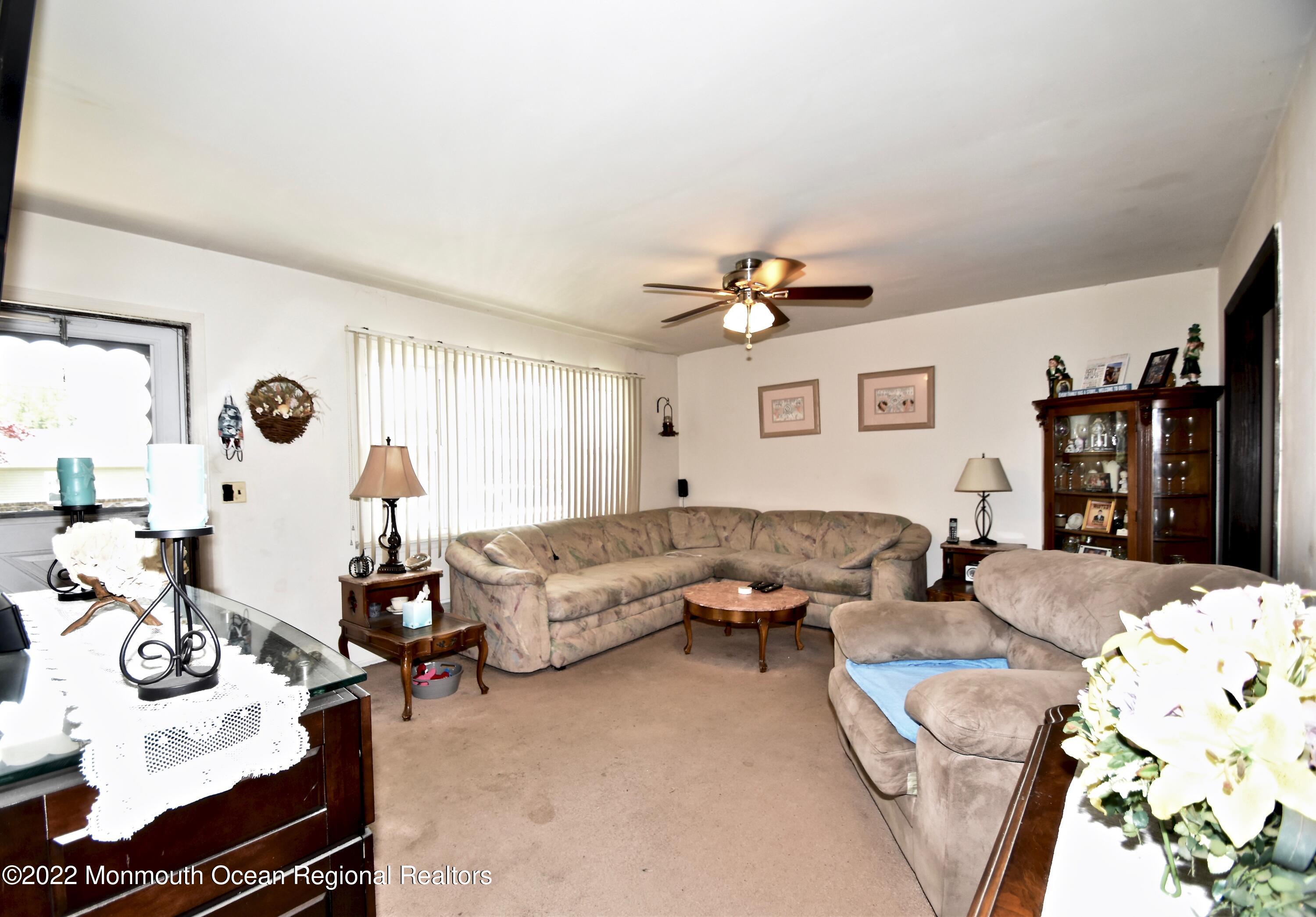 715 Hardean Road Brick, NJ 08724 - Photo 6 of 24 DSC_0120