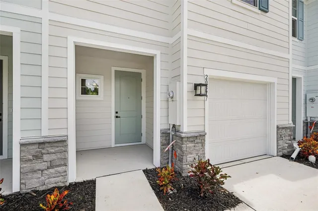 $2,250 | 20377 Lou Angela Lane, Lutz, FL 33558