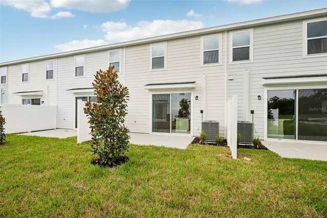 $2,250 | 20377 Lou Angela Lane, Lutz, FL 33558