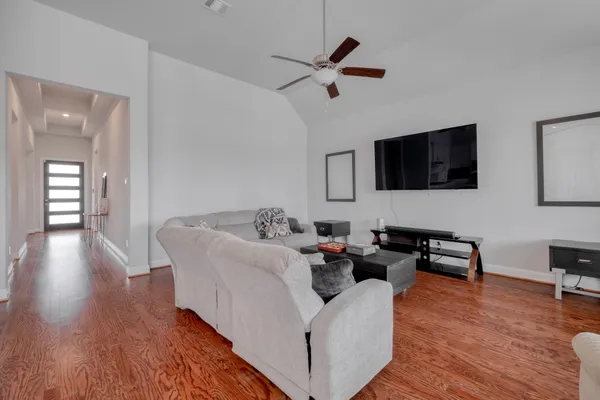 $3,750 | 18012 Leccion Drive, Pflugerville, TX 78660