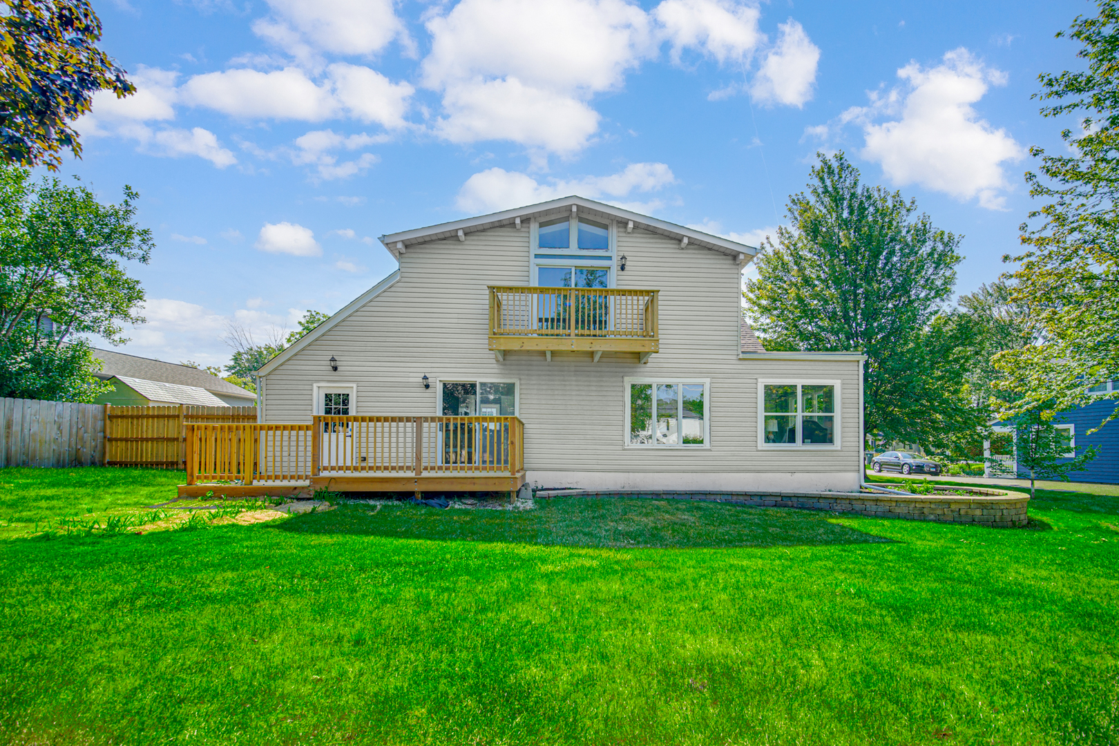 618 Revere Road Glenview, IL 60025 - Photo 21 of 22 a front view of house with yard and green space