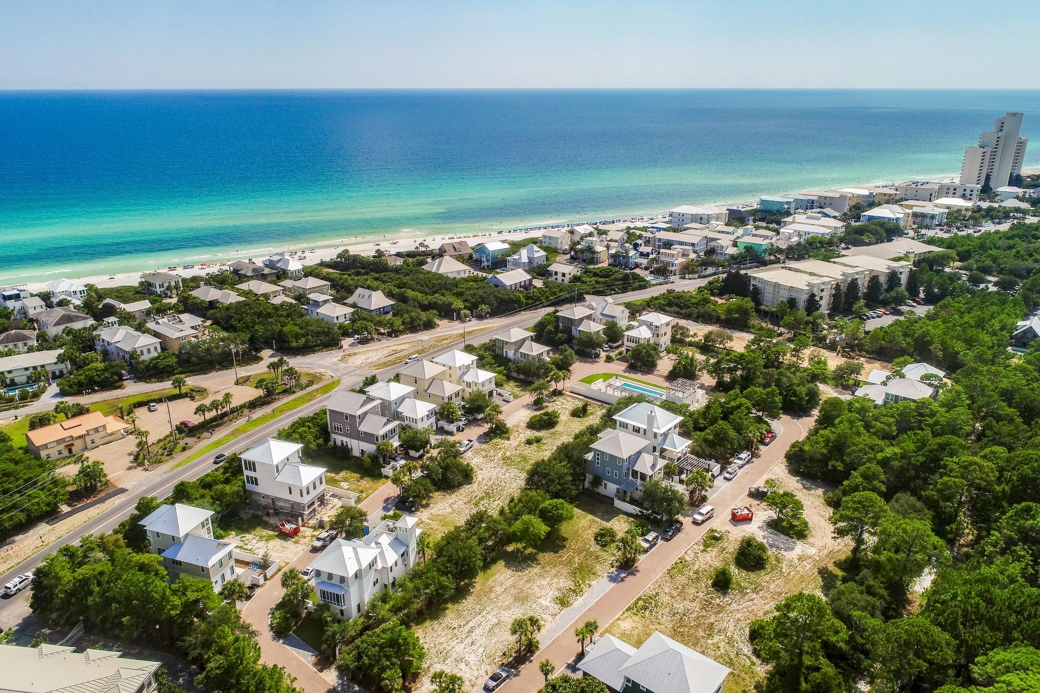 165 Sand Oaks Circle Santa Rosa Beach, FL 32459 - Photo 43 of 54 an aerial view of a city