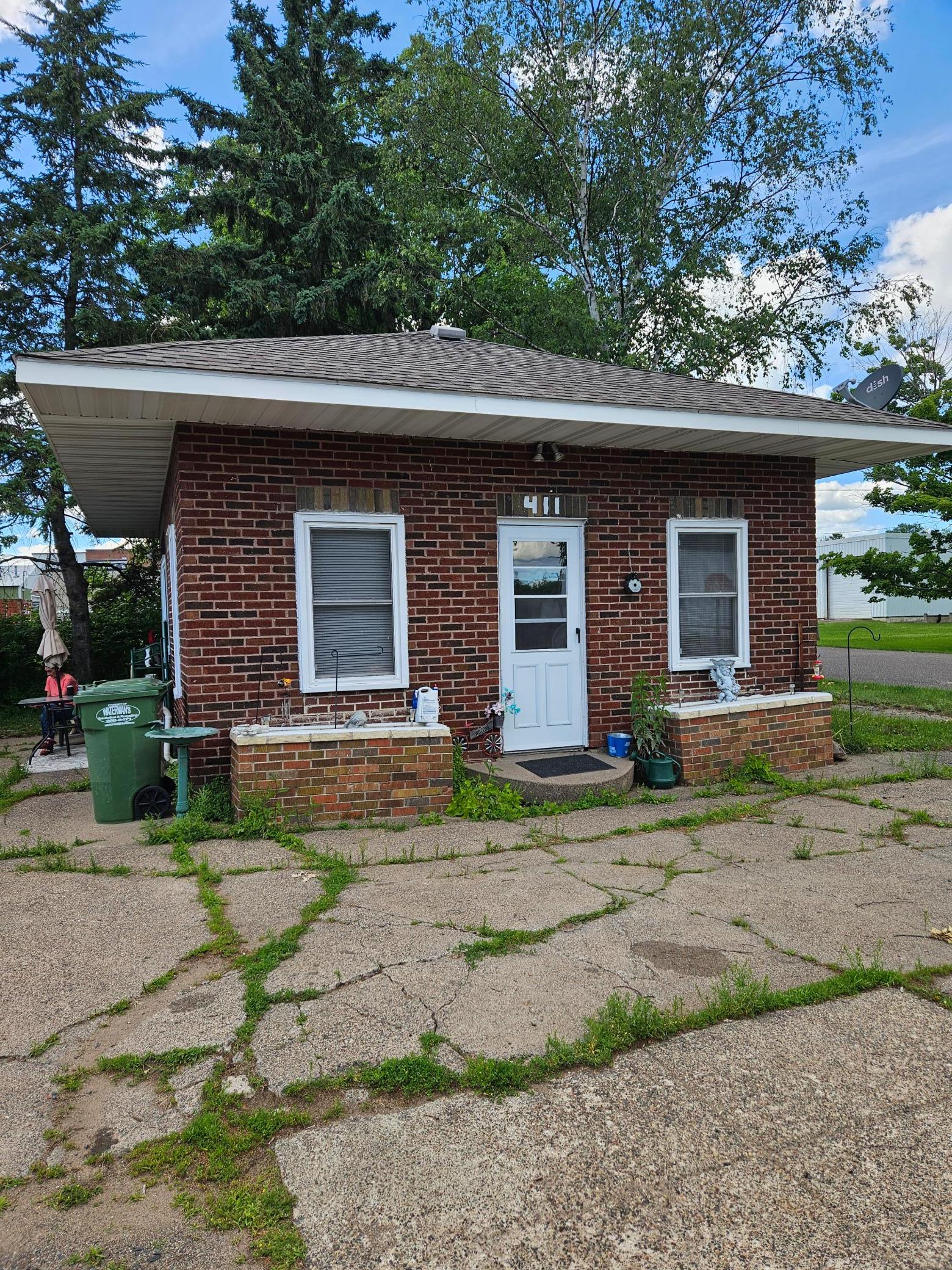 411 5th Street Clear Lake, WI 54005 - Photo 2 of 9
