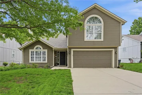 $410,000 | 14581 South Constance Street, Olathe, KS 66062
