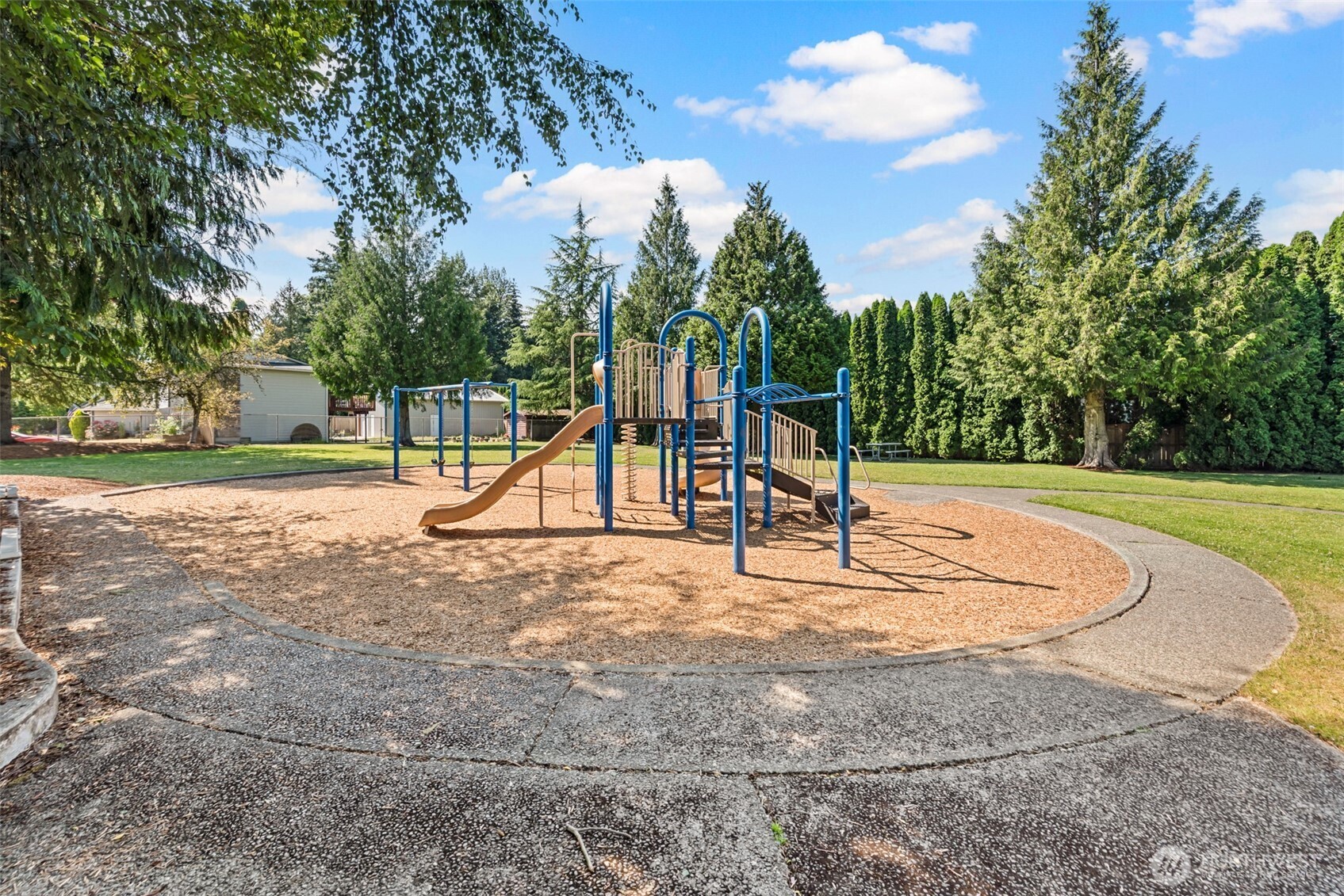 4303 Northeast 24th Street Renton, WA 98059 - Photo 28 of 30