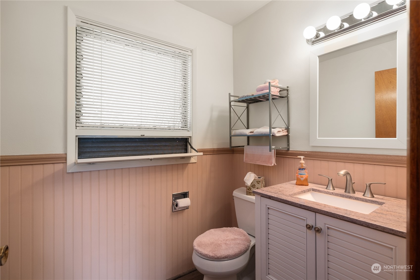 1620 Chilton Road Aberdeen, WA 98520 - Photo 18 of 37 Gallery Image 18