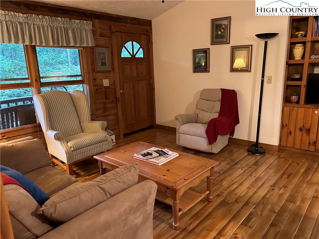 106 Hemlock Edge Boone, NC 28607 - Photo 10 of 13 Gallery Image 10