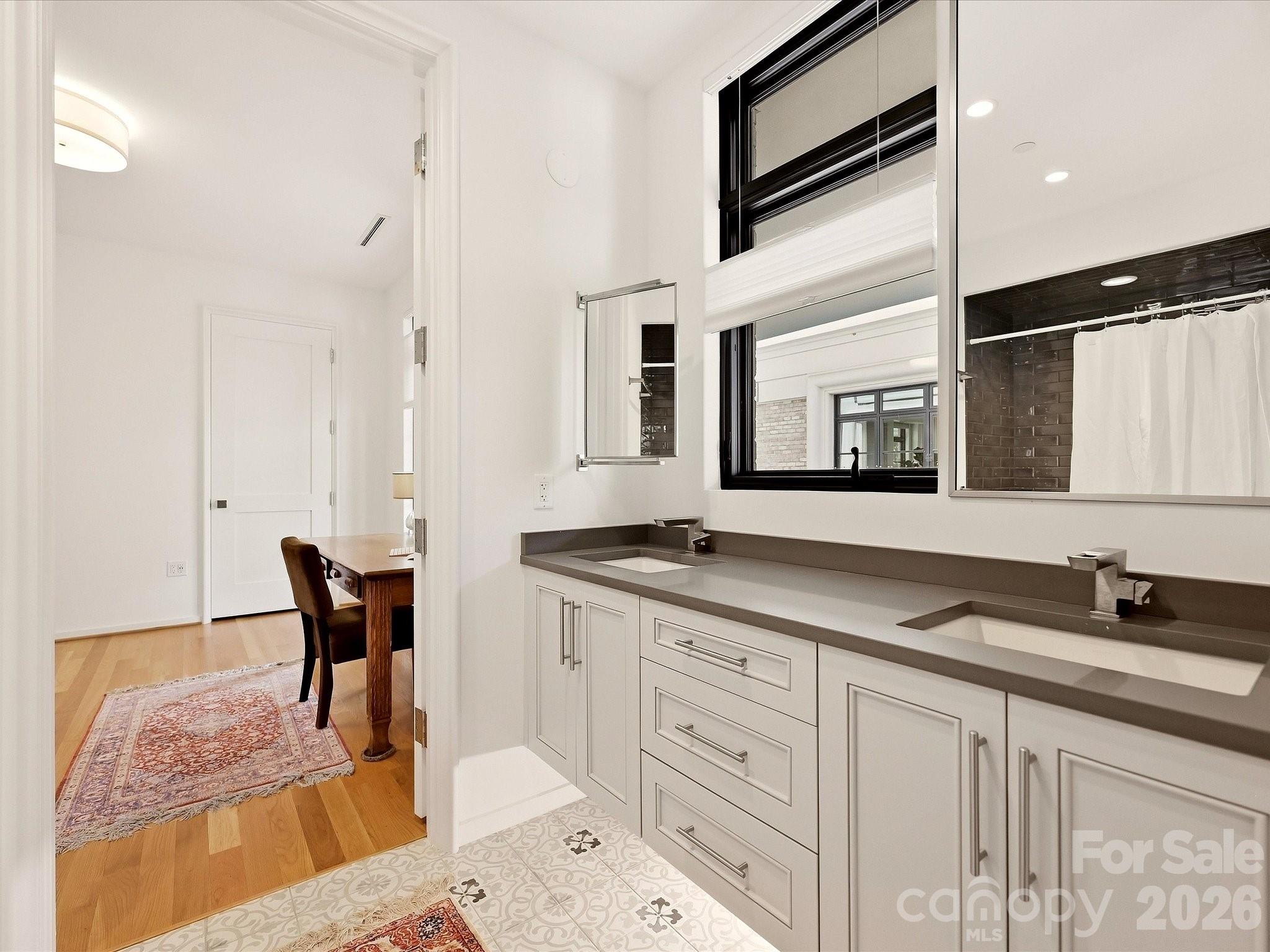 1333 Queens Road, Unit C3 Charlotte, NC 28207 - Photo 22 of 31 Gallery Image 22