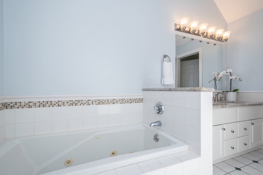 17 Harris Farm Road Bolton, MA 01740 - Photo 20 of 36