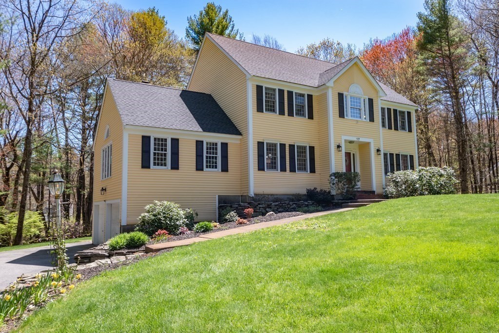 17 Harris Farm Road Bolton, MA 01740 - Photo 2 of 36