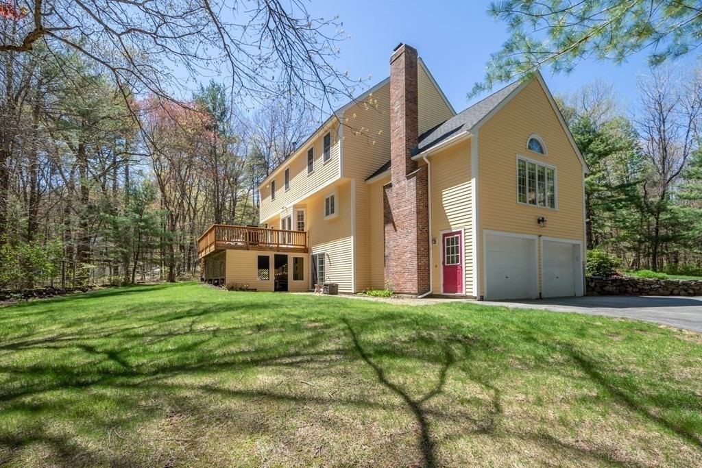 17 Harris Farm Road Bolton, MA 01740 - Photo 33 of 36