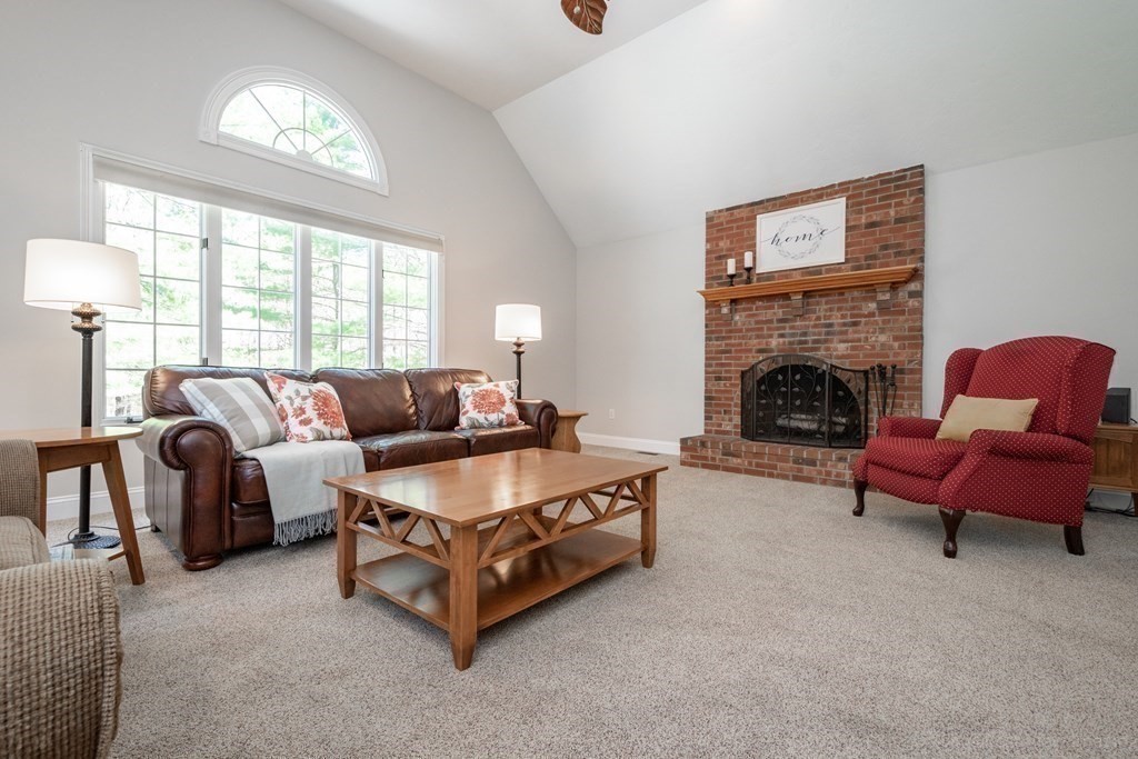 17 Harris Farm Road Bolton, MA 01740 - Photo 10 of 36