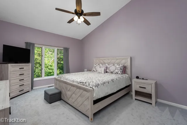 $425,000 | 1014 Braemoor Drive, Unit B, Downers Grove, IL 60515